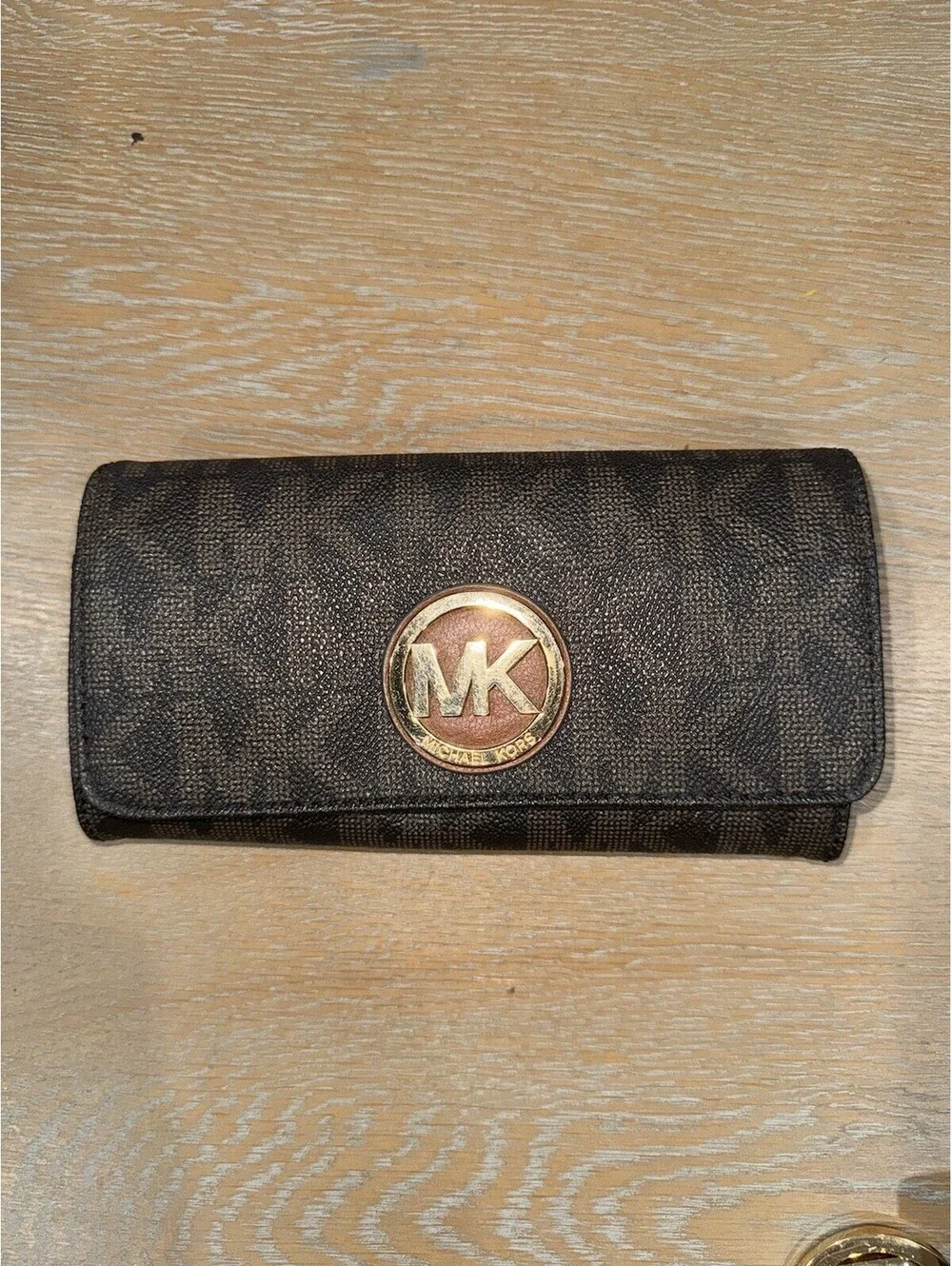 Michael Kors Jet Set Signature Snap-Pocket Tote Brown MK monogram Wallet Pouch